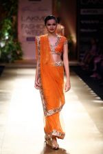 Model walk the ramp for Pallavi Jaikishan show at Lakme Fashion Week Day 1 on 3rd Aug 2012 (104).JPG